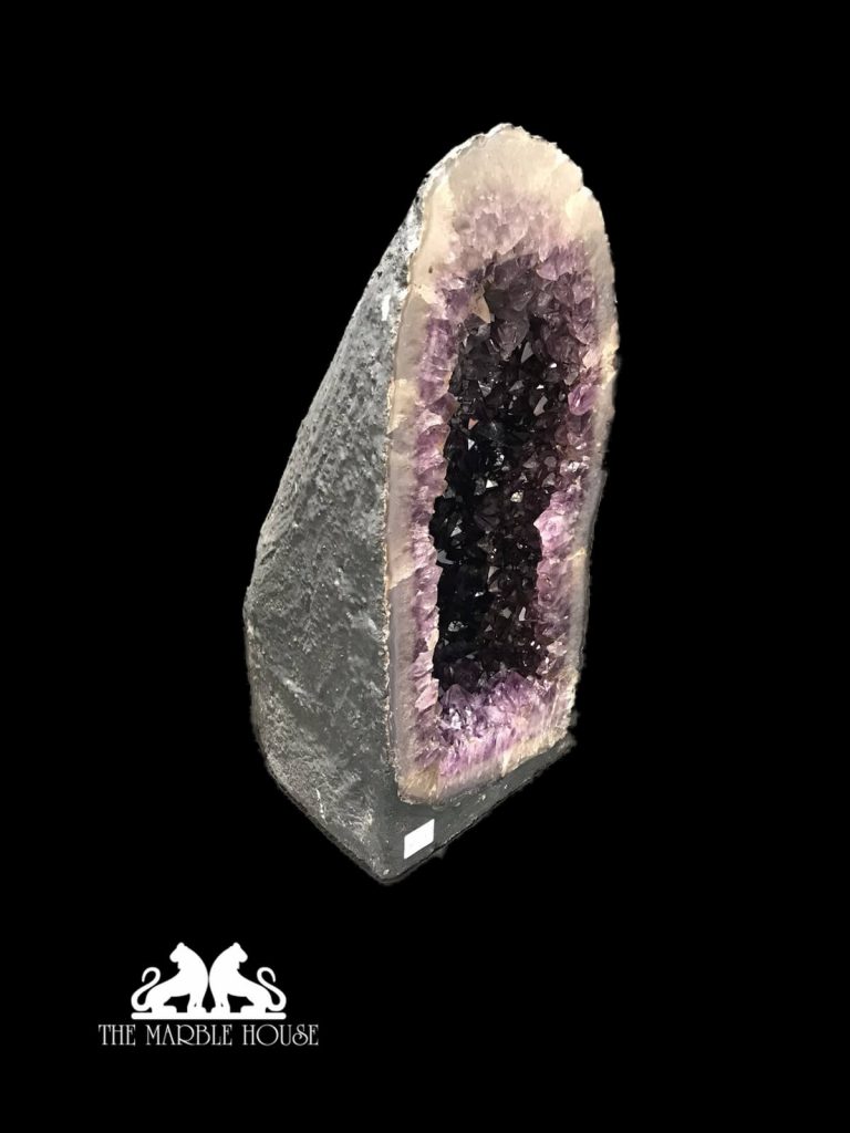 The Marble House. Natural stones for sale. Amethyst stone. Amethysts supplier Melbourne, Sydney. B008.